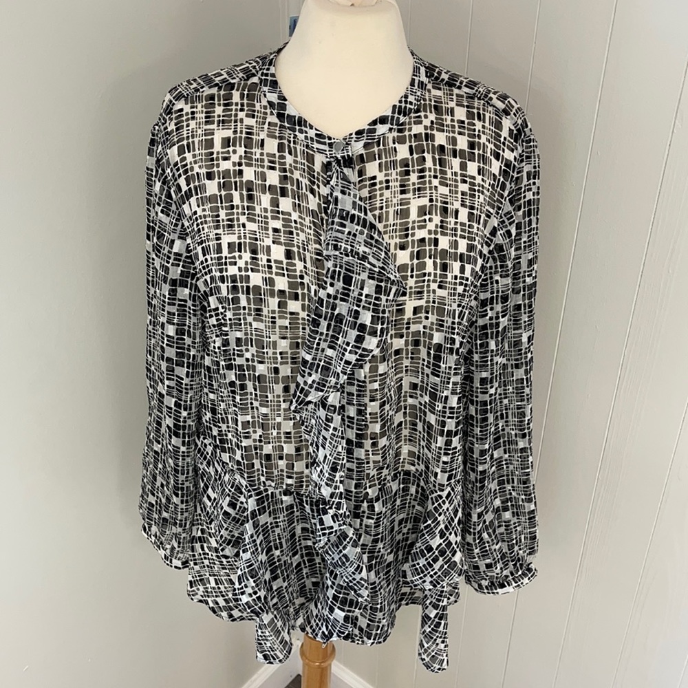 Chico’s Black & White W/Gold Accent Ruffle Top